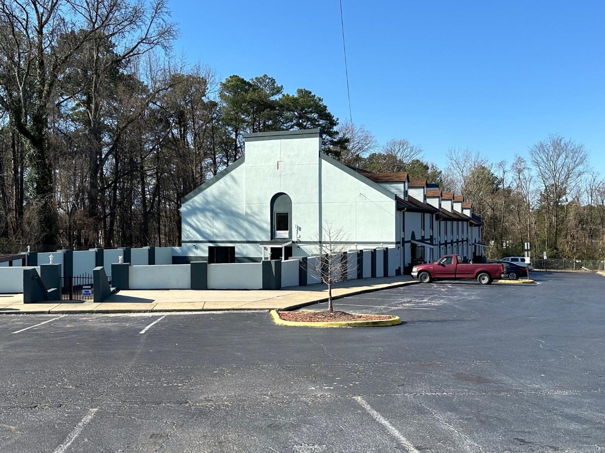 Hometowne Studios By Red Roof Richmond, Va - W Broad St Dumbarton Exteriör bild